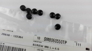 Część JUKI nr. kat. SM8060550TP / SCREW M6 L=4.5
