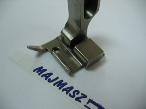Oprzyrządowanie SUISEI nr kat. SA150 stopka standardowa ruchoma do lamownika / Hinged Binding Foot