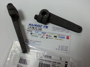 Część JUKI nr. kat. 13513155 / TENSION RELEASE ARM ASM.