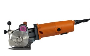 SPEEDCUT 2 Rasor ręczny elektryczny nóż tarczowy 230V, ostrze 70mm, 4-kątne Sportline do wykładzin z włosem