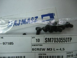 Część JUKI nr. kat. SM7030550TP / SCREW M3 L=4,5