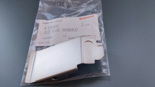 YM2100534 osłona przednia  z opakowaniem