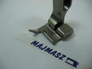 Oprzyrządowanie SUISEI nr kat. SA130 stopka standardowa ruchoma do lamownika / Hinged Binding Foot
