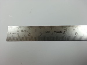 linijka podręczna stalowa elastyczna długość 30cm 12cali  podziałka mm/cal art.740RE 