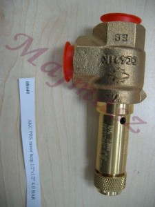 Zawór bezpieczenstwa.1/2"w x 1/2"w; ciśnienie 4,00 bar. UDT 08440