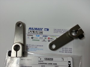 Część JUKI nr. kat. 13506258 / LOWERING ARM ASM.