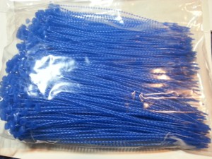 Łączniki ręczne 125mm regulowana długość NIEBIESKIE koraliki 08356-0 "5` SECUR-A-TIE BLUE NY"
