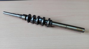 Część JUKI nr. kat. B1201804000B / CRANK SHAFT
